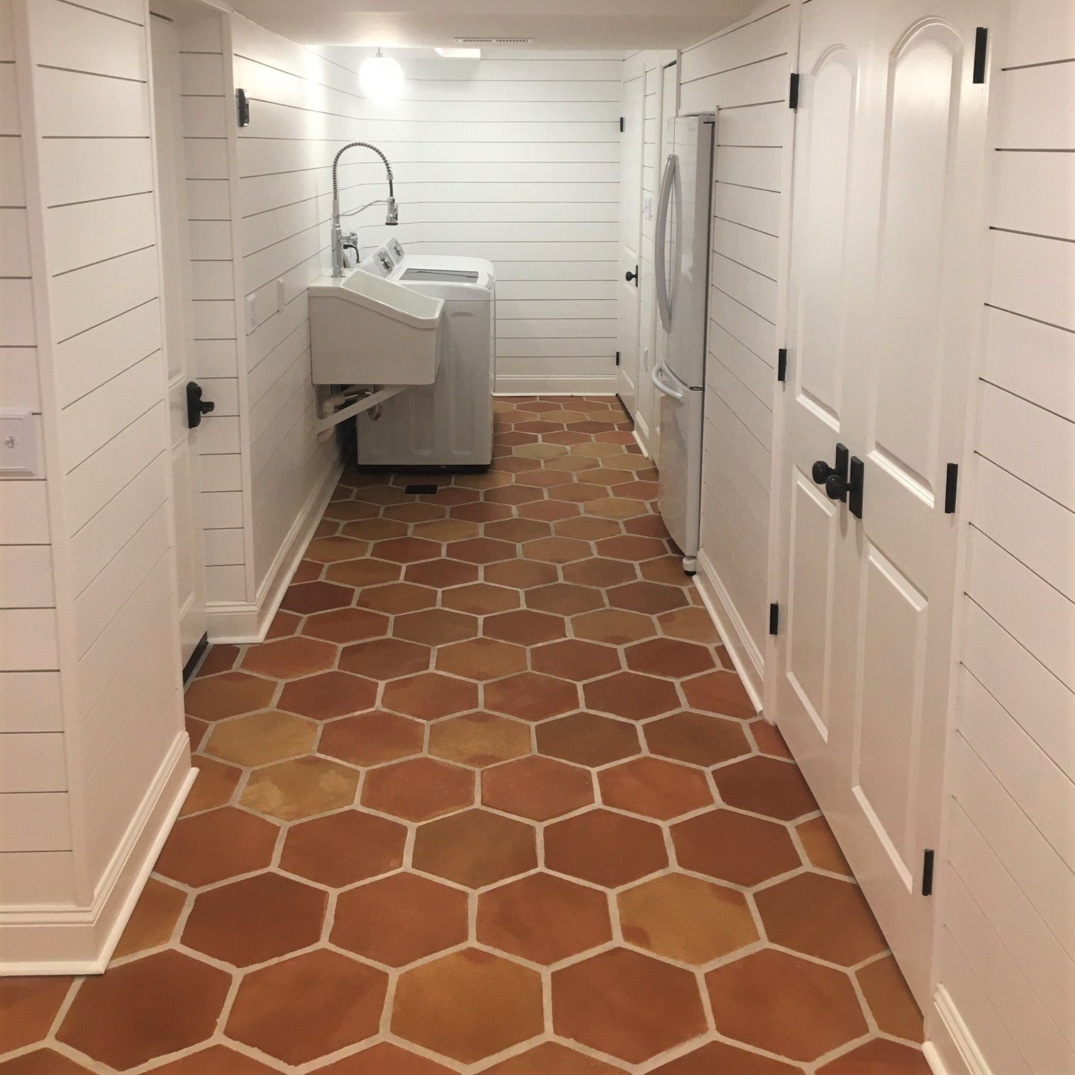 Spanish Handmade Hexagon Terracotta Bathroom Floor Wall Tiles